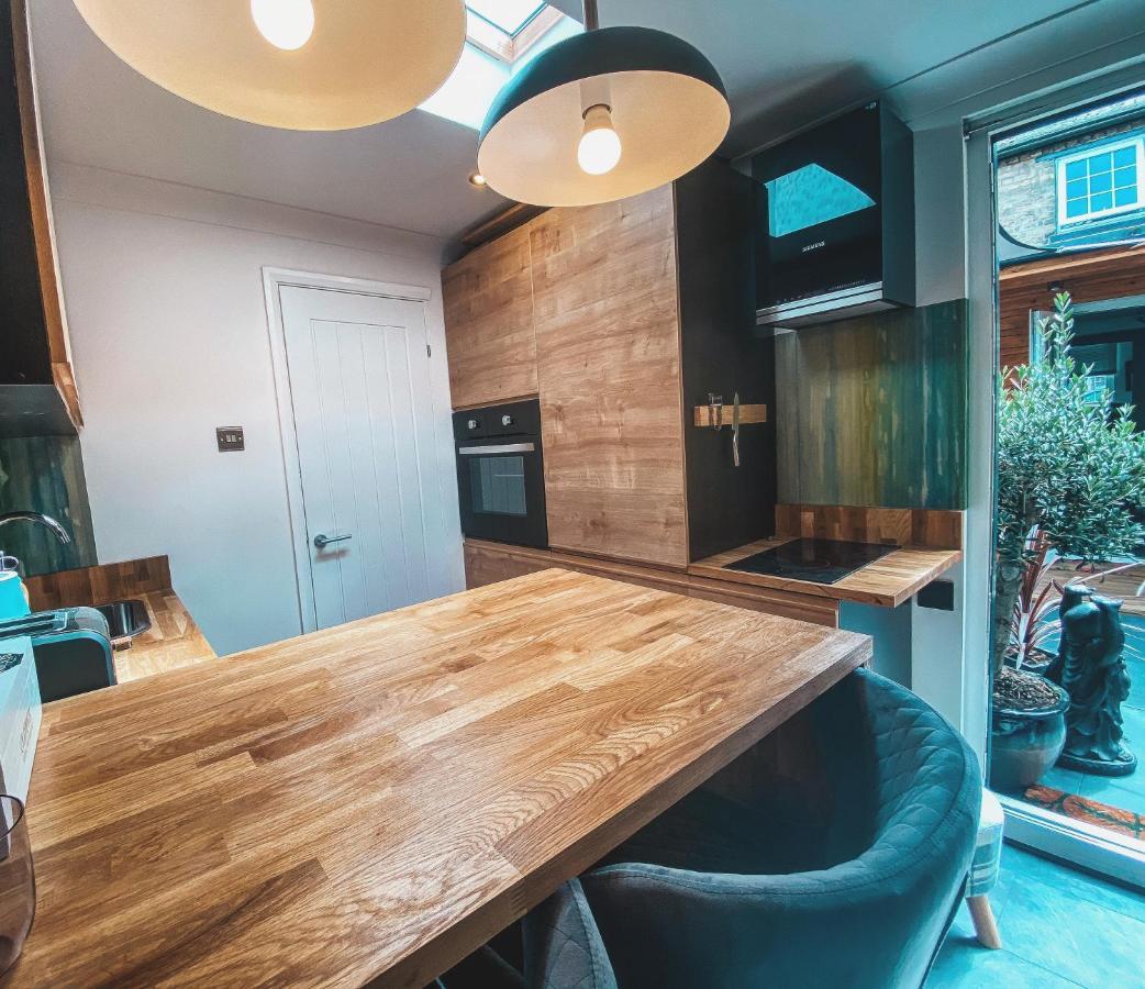 Cosy Studio Apartment Newmarket  Bagian luar foto