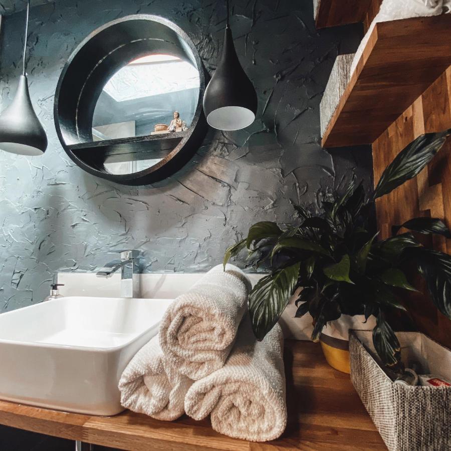 Cosy Studio Apartment Newmarket  Bagian luar foto